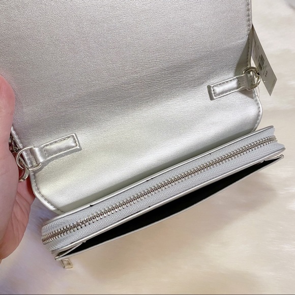 NWT Francesca’s silver quilted wallet/clutch - Picture 4 of 8